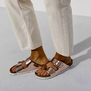 Birkenstock Arizona Soft Footbed Metallic Copper Sandals 37